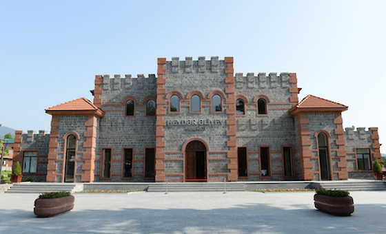 Gakh Heydar Aliyev Center